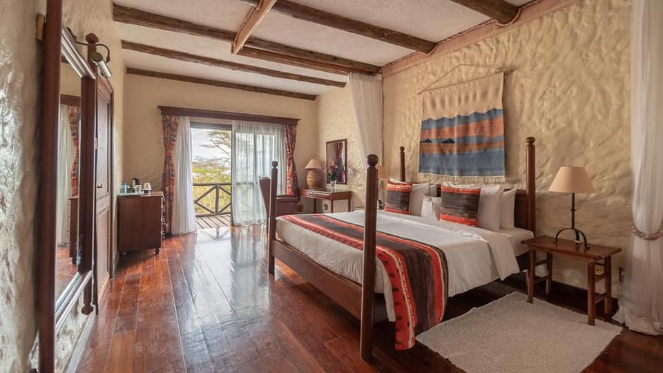 SAROVA LION HILL GAME LODGE