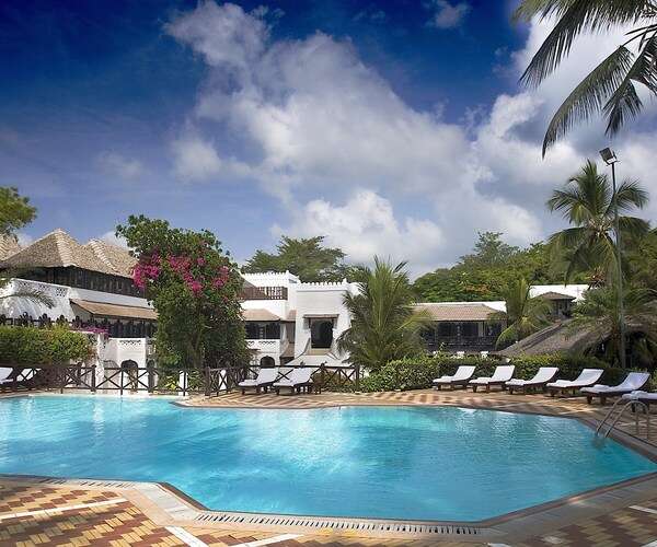 SERENA BEACH RESORT & SPA