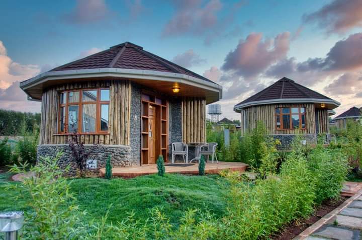 ABERDARE PRESTIGE AND ROYAL COTTAGES