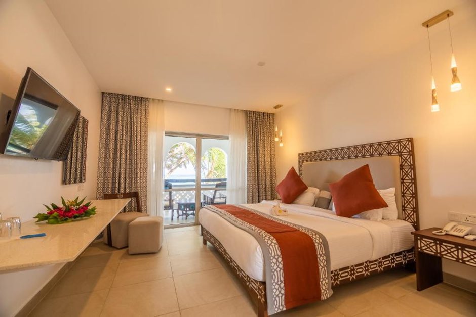 SOUTHERN PALMS BEACH RESORT